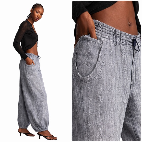 EUC Anthropologie Pilcro Slub Twill Parachute Pants Iris Blue Oversized Jogger M - Picture 2 of 6